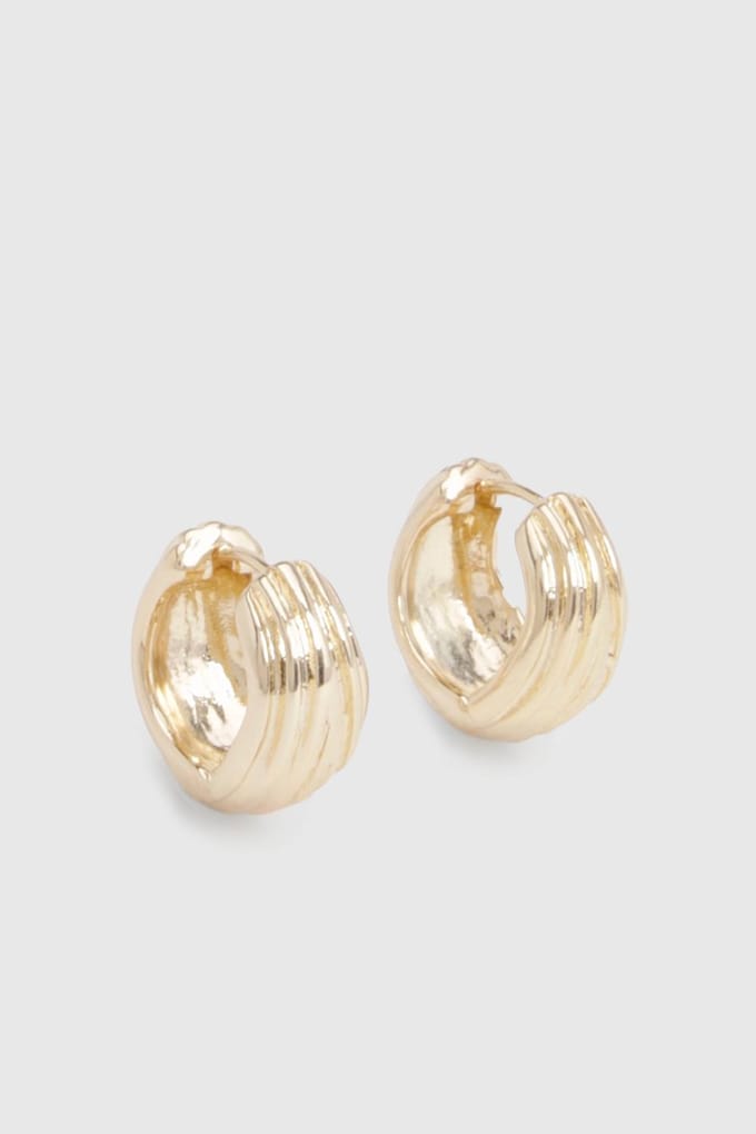 boohoo Dames Chunky Gouden Huggie Hoepel Oorbellen