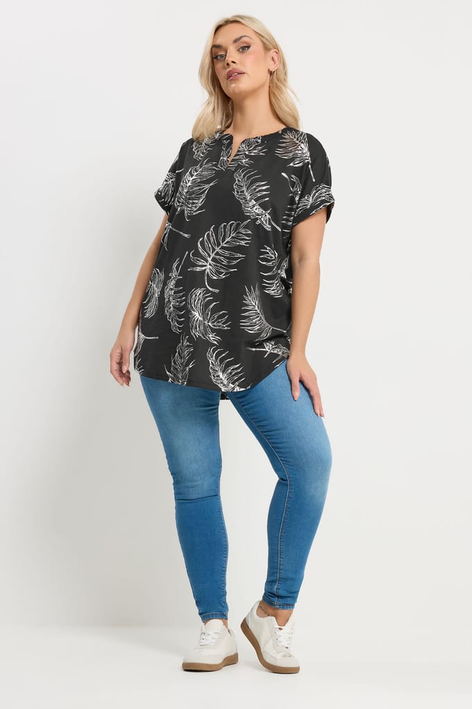 Yours Top Met Bladprint En Inkeping In De Hals Size 46