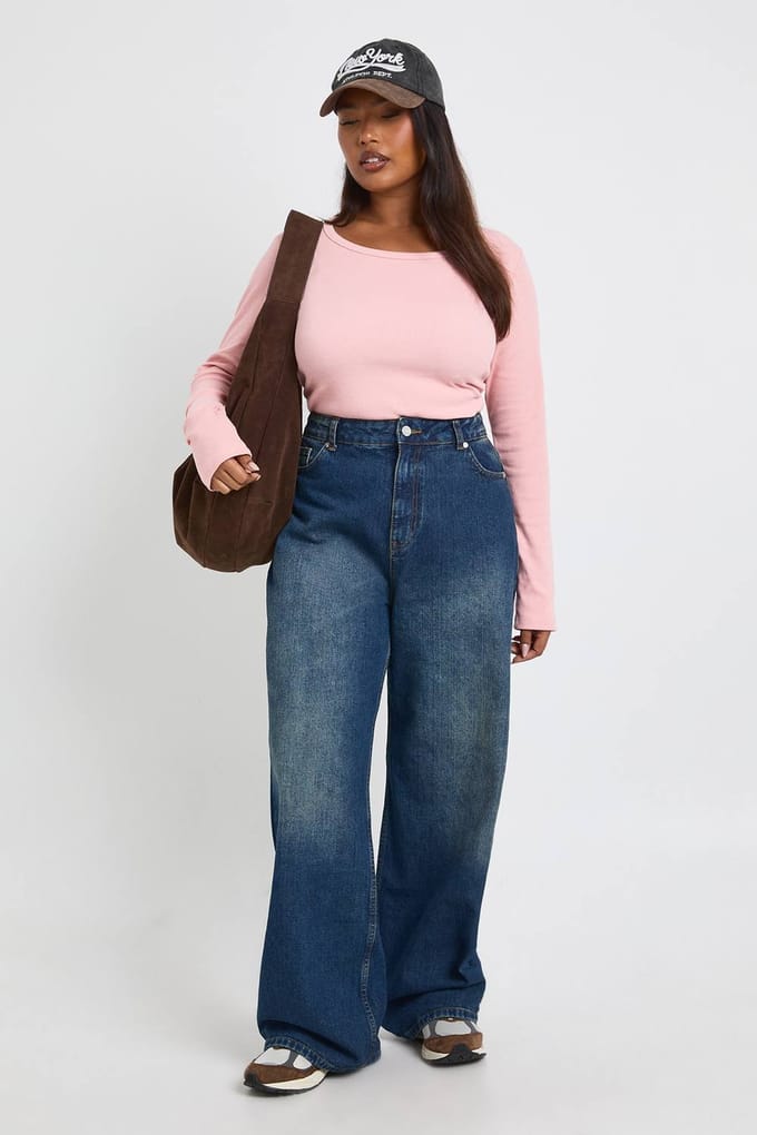 boohoo Dames Plus Basic geribbde scoop-hals lang gesneden lange mouwen getailleerde top | Roze | Maat: 44