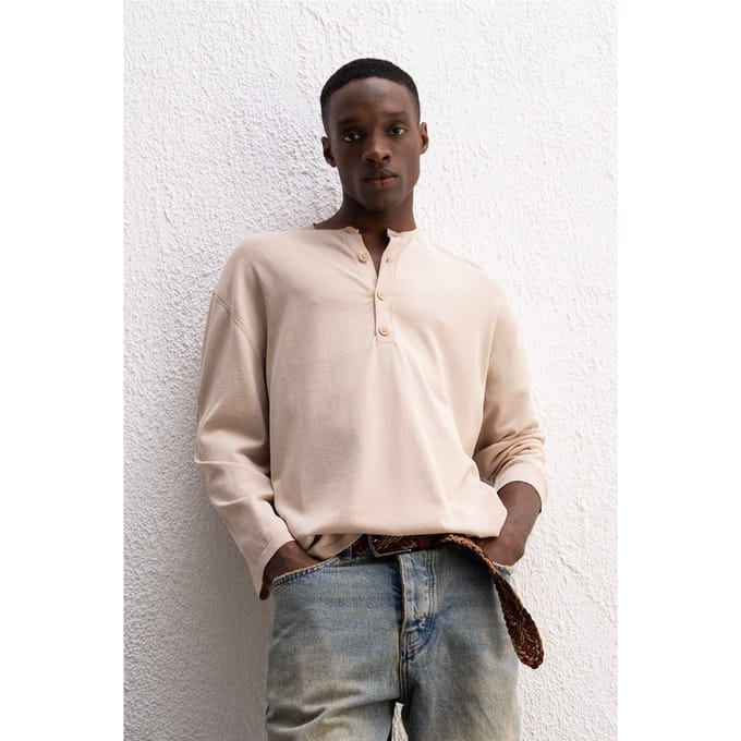 Comfort Fit Lange Mouwen Button-Kraag T-Shirt