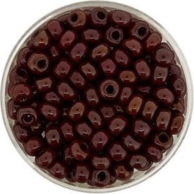 9225-054 Rocailles rood opaque 4.5mm