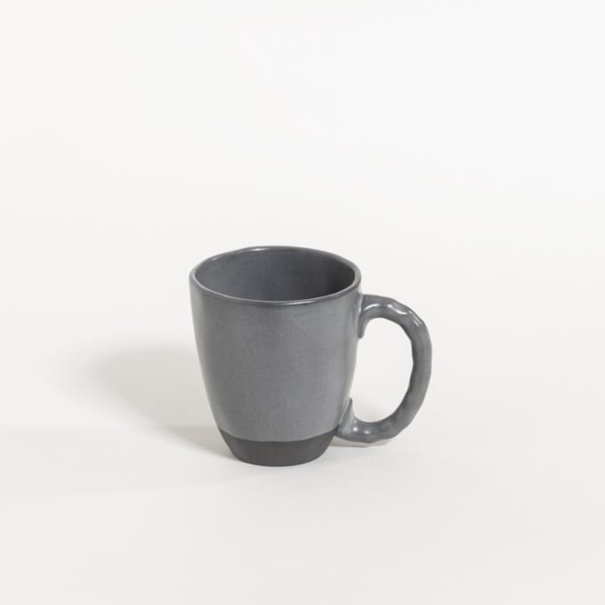 The Table atelier - kopje met oor - Ø 7 - 130 ml - handgemaakt - grijs