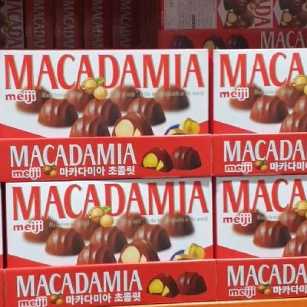 Meiji Premium Knapperige Macadamia Chocolade Dozen 6-Pack Multipack 378g 2EA red