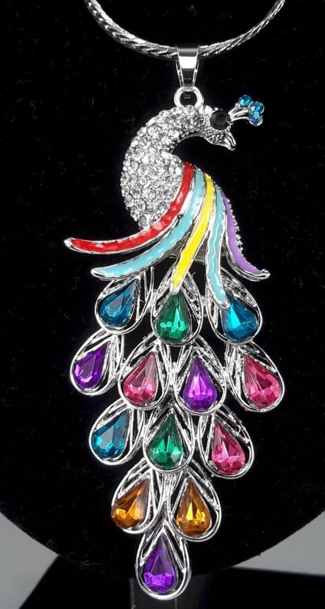 hanger - pauw - strass - kleuren staart