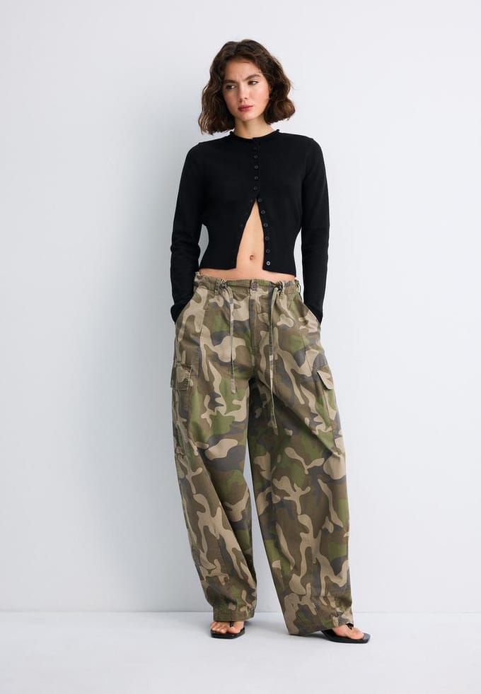 Stradivarius Getailleerd vest met kraag met bandje  Zwart S