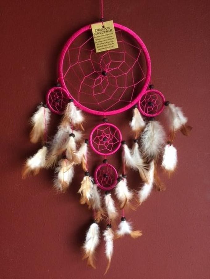Dromenvanger / Dreamcatcher ± Ø18cm met kleintjes  - donkerroze