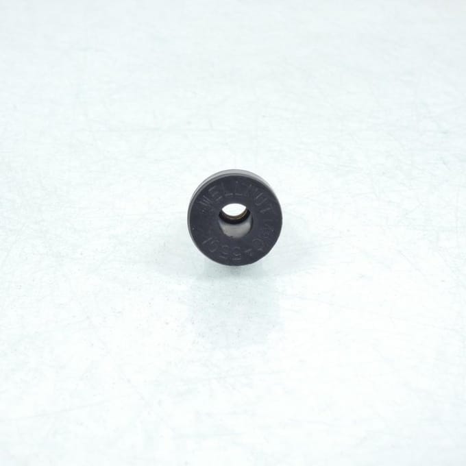 Rubber moer m5 voor motor yamaha 950 midnight star 90179-05003nieuw