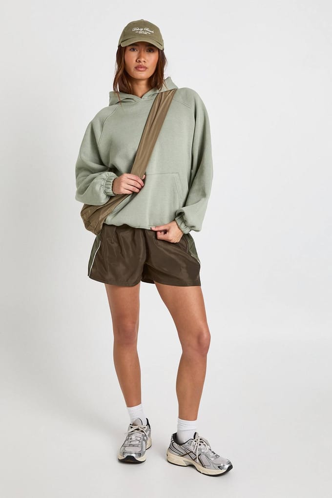 boohoo Dames Nylon Hoge Taille Contrast Paneel Track Shorts | Olijf | Maat: Medium