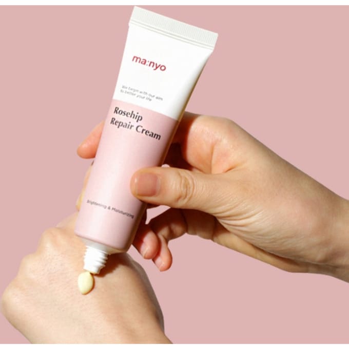Manyo Rozenbottel Herstelcrème 50ml AUTHENTIEKE WINKEL white