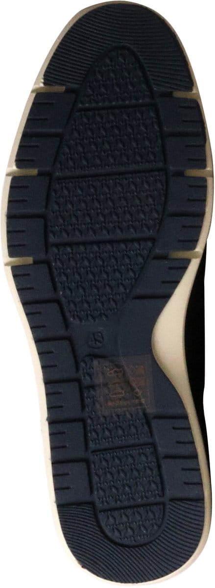 Sneakers met veters