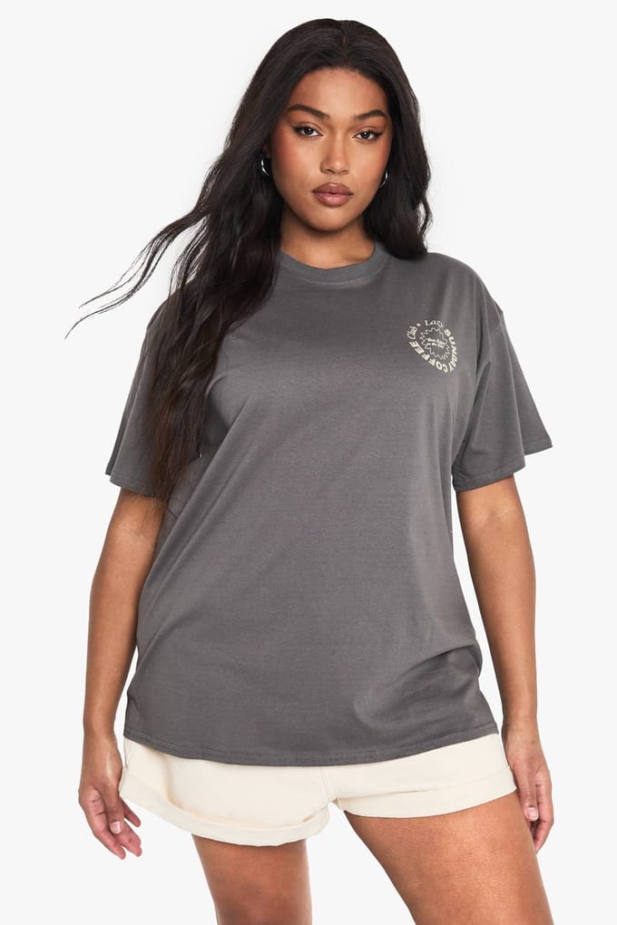 boohoo Dames PLUS SUNDAY COFFEE CLUB OVERSIZED PRINTED T-SHIRT | Houtskool | Maat: 48
