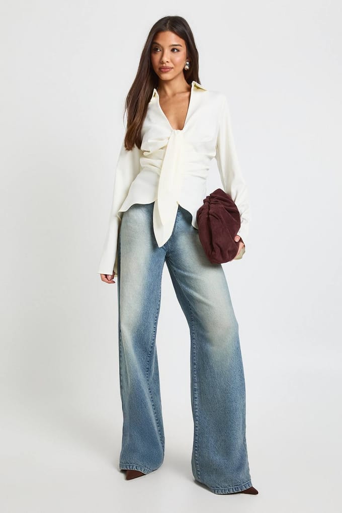 boohoo Dames Gedrapeerd Shirt met Taille | Ivoor | Maat: 42