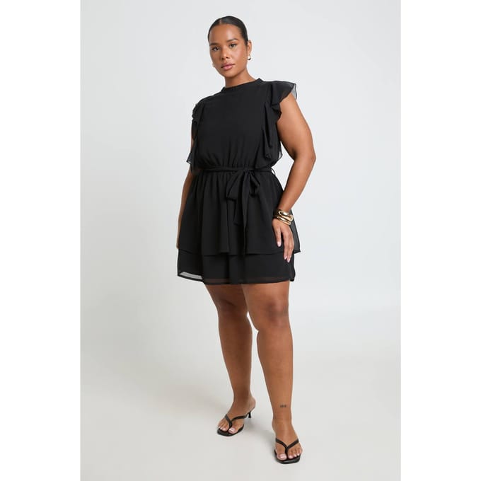 boohoo Dames Plus Chiffon Ruches Playsuit | Zwart | Maat: 56