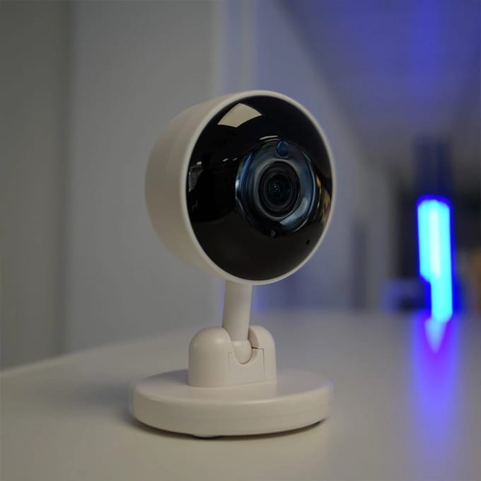 Slimme camera op wifi - Verstelbare wifi camera - Smart camera - Nachtmodus - Bewegingsdetectie - 3 megapixel - Werkt met de Smart Life App - Wit