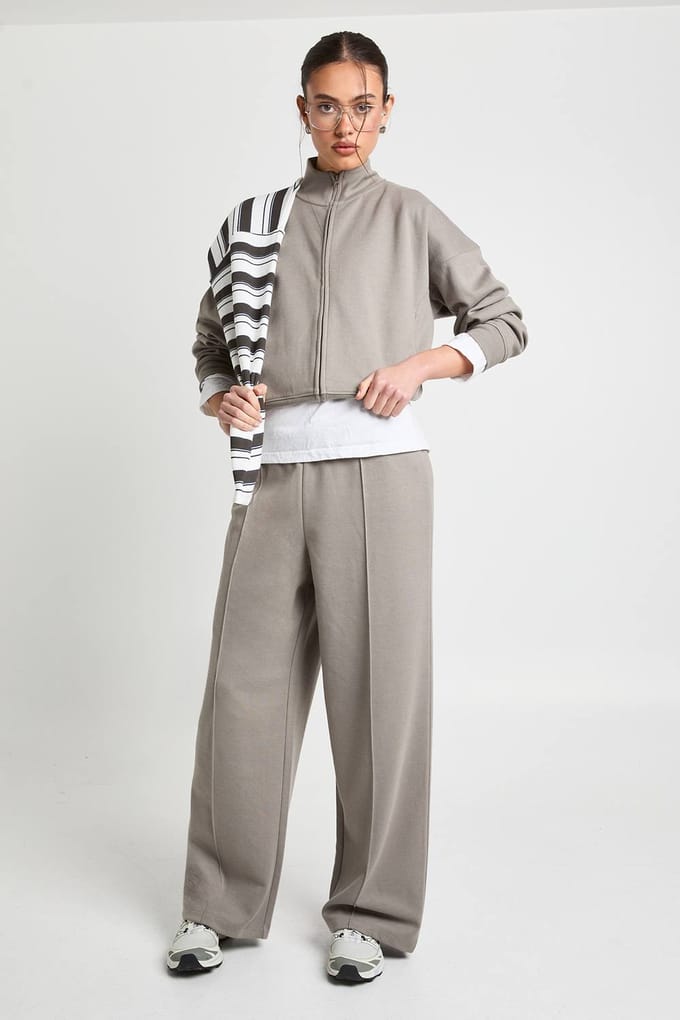 boohoo Dames Interlock trainingspak met trechterhals en rits | Paddestoel | Maat: XL