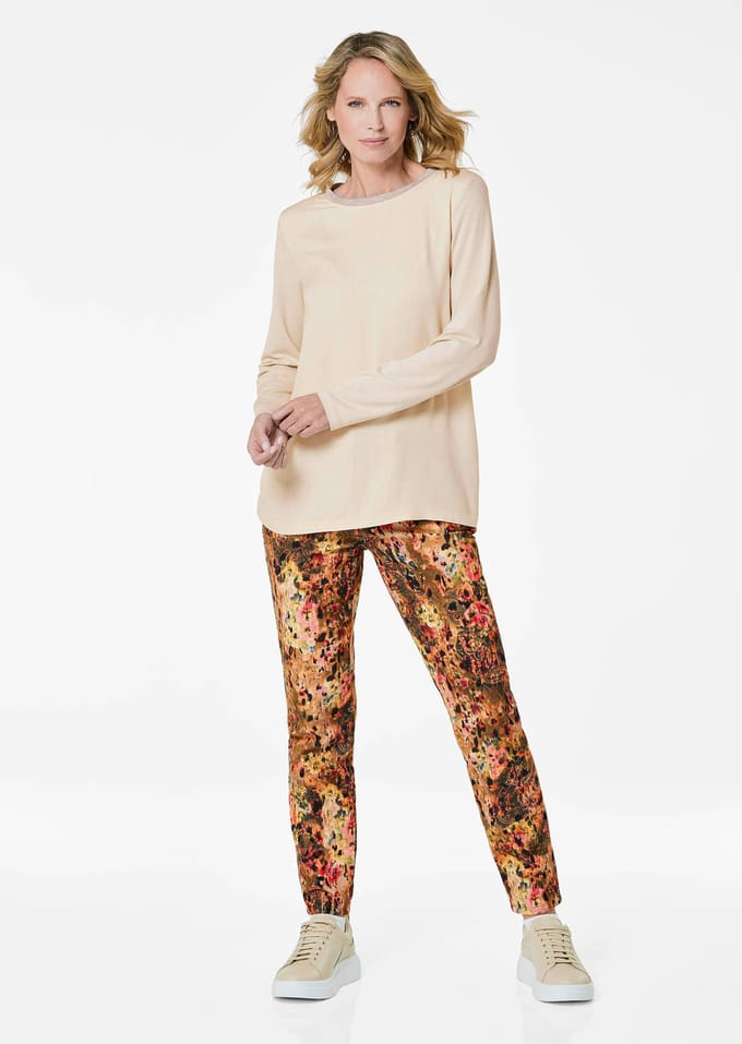 Blouseshirt met glinsterende halsuitsnijding - gebroken wit - Gr. 48 van Goldner Fashion