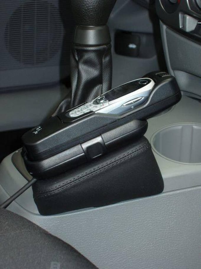Kuda Console Mazda 2 2003-2007