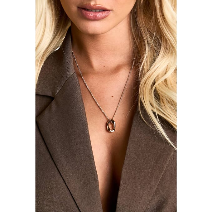 boohoo Dames Hammered Oval Drop Necklace | Gold