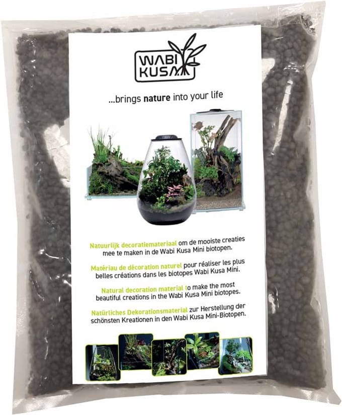 Wabi Kusa Black Soil - Terrarium Aquarium Soil