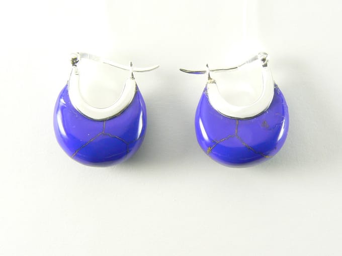 Fijne zilveren oorringen met lapis lazuli