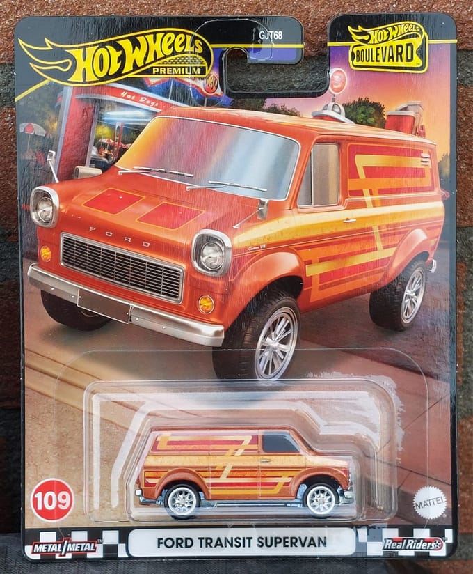Hot Wheels Premium Boulevard - Ford Transit Supervan - speelgoedvoertuig