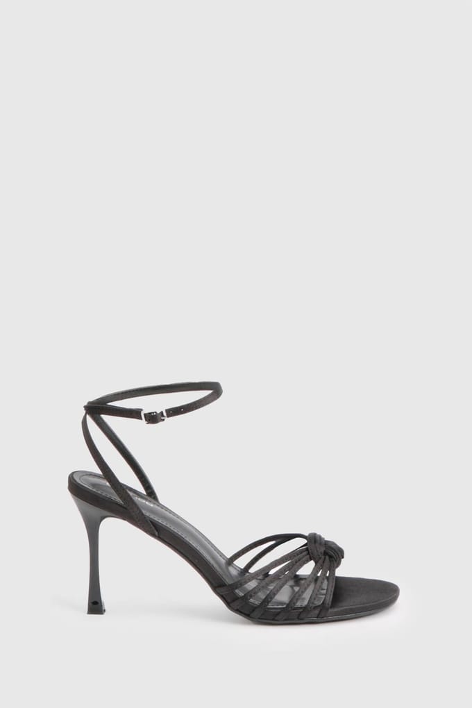 boohoo Dames Satijnen Bandjes Lage Stiletto Hakken | Black | Maat: 5