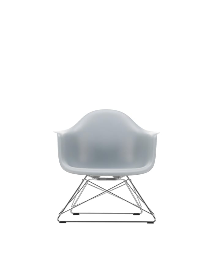 Vitra Eames Plastic Armchair LAR - lichtgrijs RE - glanzend chroom
