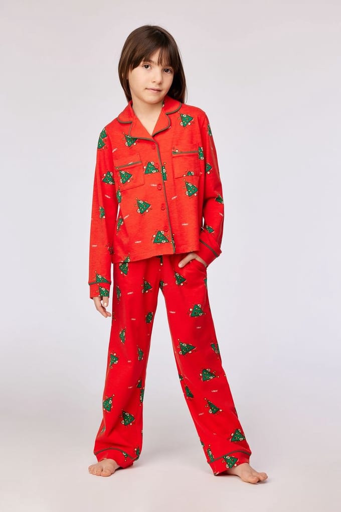 Woody - Meisjes/Dames Kerst Pyjama - Rood met Kerstbomen - 8 jaar