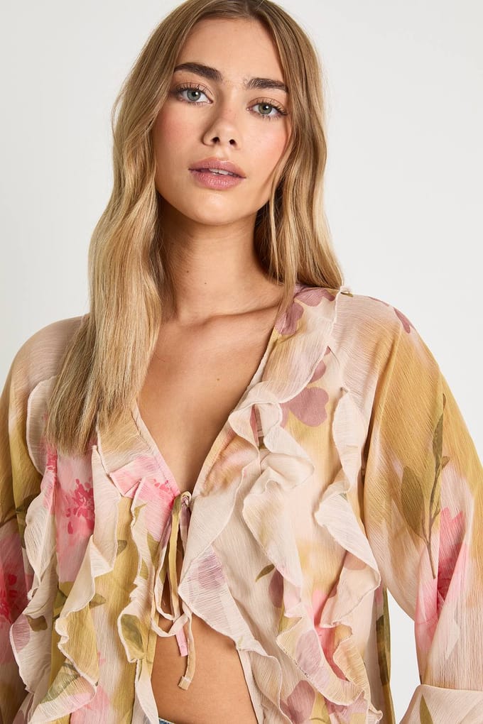 boohoo Dames Bloemenprint Chiffon blouse met ruches | Ivory | Maat: 6
