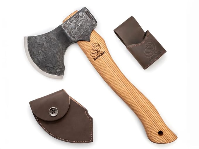 BeaverCraft AX3 – Woodcraft Bushcraft Splitting Hatchet met Leren Schede