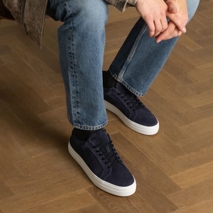 Manfield - Heren - Donkerblauwe suède sneakers - Maat 40