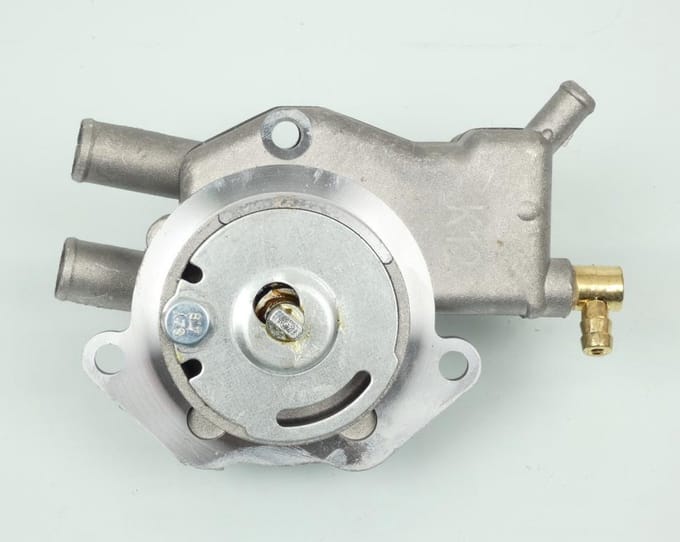 Pompe à eau RMS pour scooter Yamaha 50 Aerox 2014 à 2018 SA426 2ACE24200000 Neuf