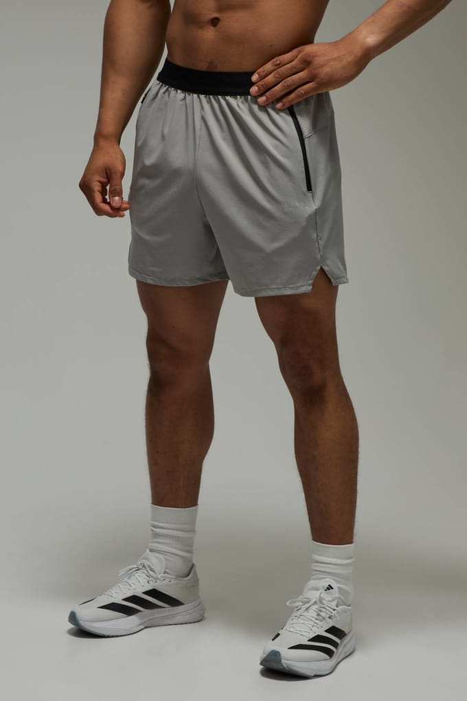 Man Active Perforated Stretch Woven Regular Fit 5inch Gym Short | Light Grey | Size 2XL