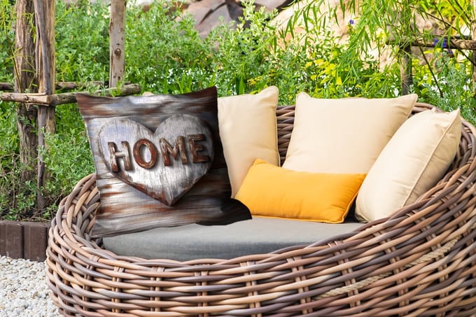 Buitenkussen Weerbestendig - Home - Hart - Houtlook - Liefde - 50x50 cm