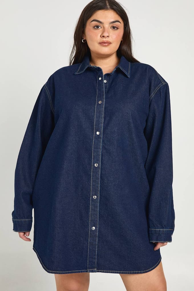 boohoo Dames Plus Oversized Denim Jurk Met Hemdkraag | Indigo | Maat: 52