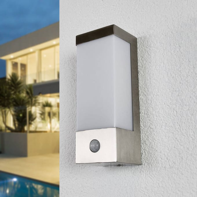 Lindby LED buiten wandlamp Severina, 25 cm, sensor, staal
