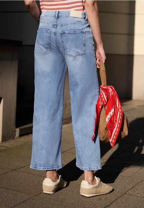 High Waist Wide Legs jeans in Loose Fit