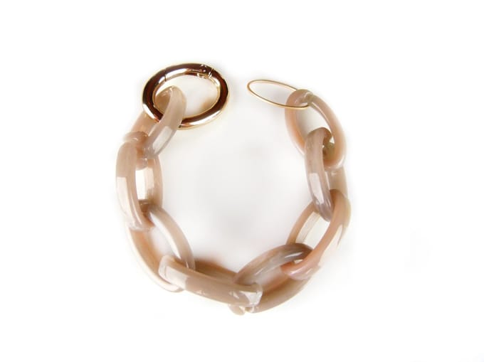 Armband Model Chance beige acryl schakels