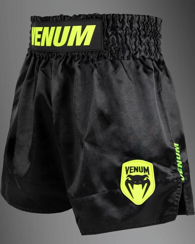 Venum Classic Evo Muay Thai Shorts Zwart Neon Geel - L