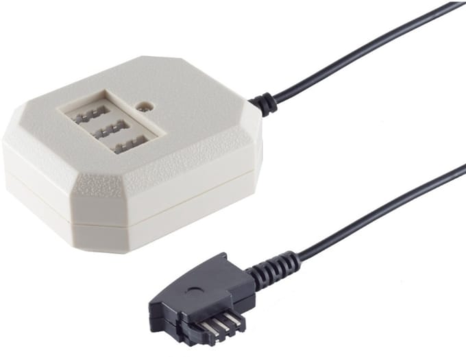 Goobay TAE-F-verlengdoos 0,2 m, TAE-F-stekker naar 3 TAE N/F/F-bussen plus RJ11/RJ14-bus, dubbele knikbeveiliging, CCA