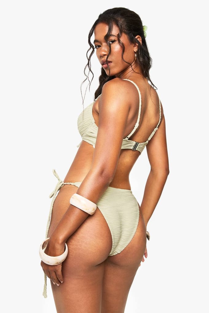 boohoo Dames Getextureerde slip met strik aan de zijkant | Verstandig | Maat: 42