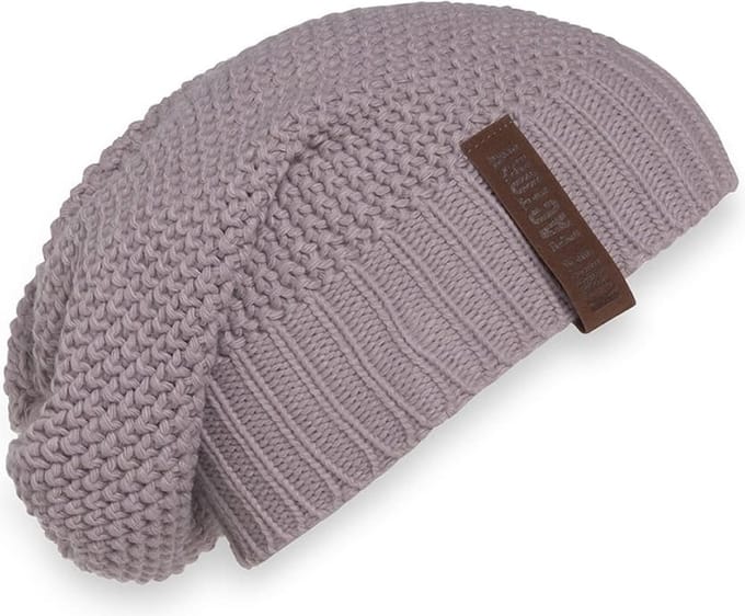 Knit Factory Coco Gebreide Muts Dames - Sloppy Beanie hat - Mauve - Warme roze Wintermuts - One Size