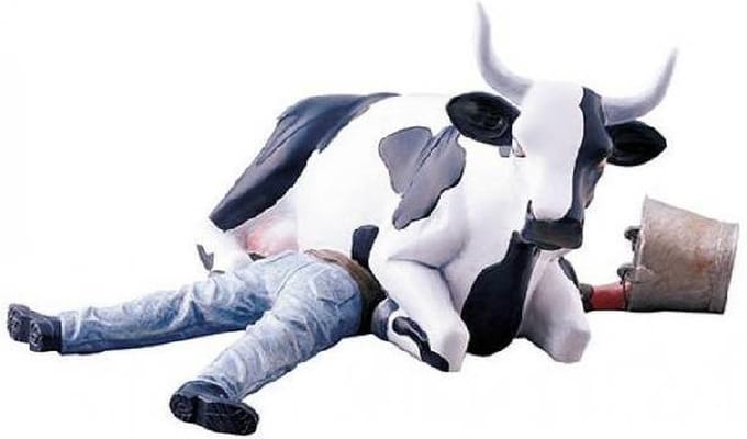 Ni Mu - Cow Sitting on Man (medium resin)
