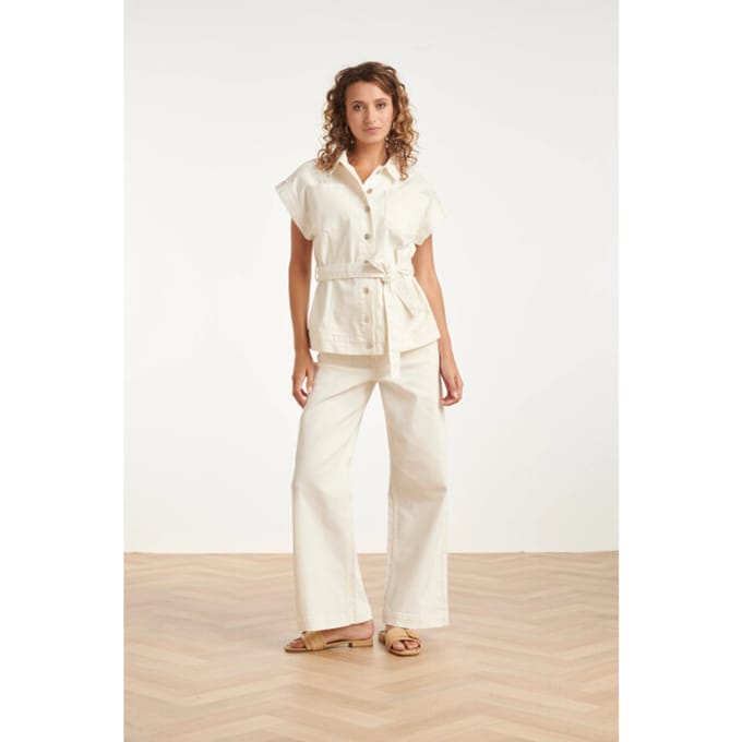 Smashed Lemon Denim gilet met knoopsluiting en kapmouwen |