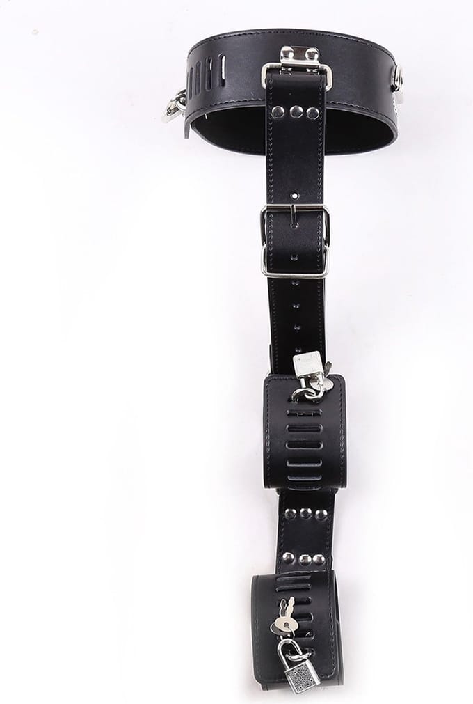 Fixxx - Collar met Boeien aan Riem - Zwart