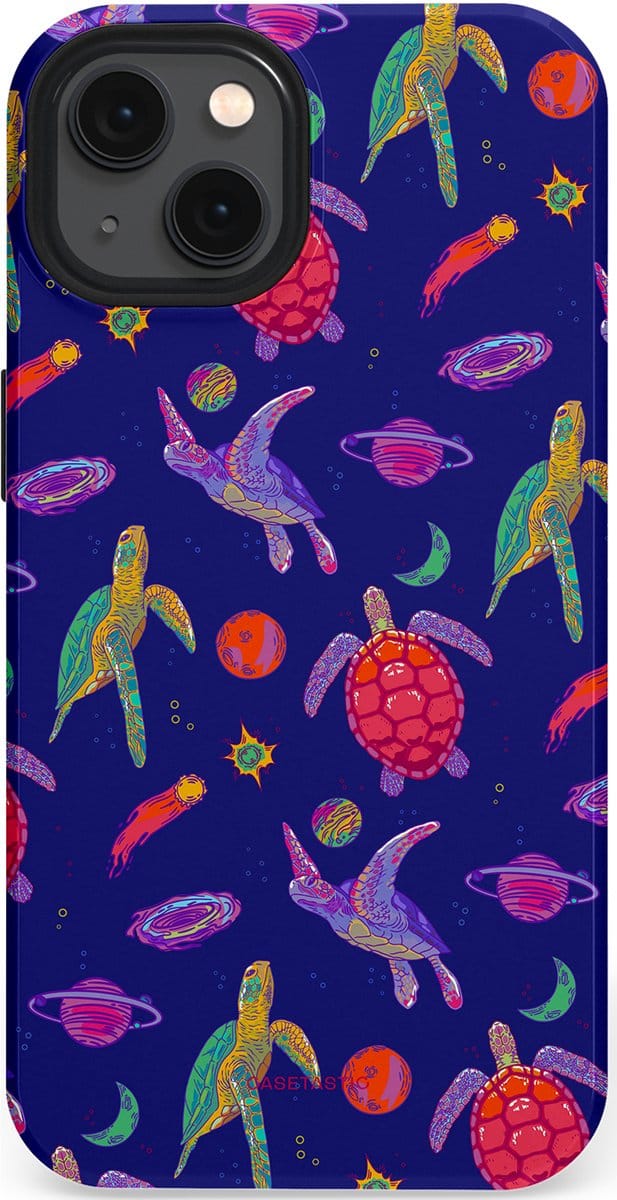 Casetastic hoesje geschikt voor Apple iPhone 13 - MagSafe - Dubbellaagse bescherming - Kosmische schildpad - Fashion Case - Donkerblauw Lavendel