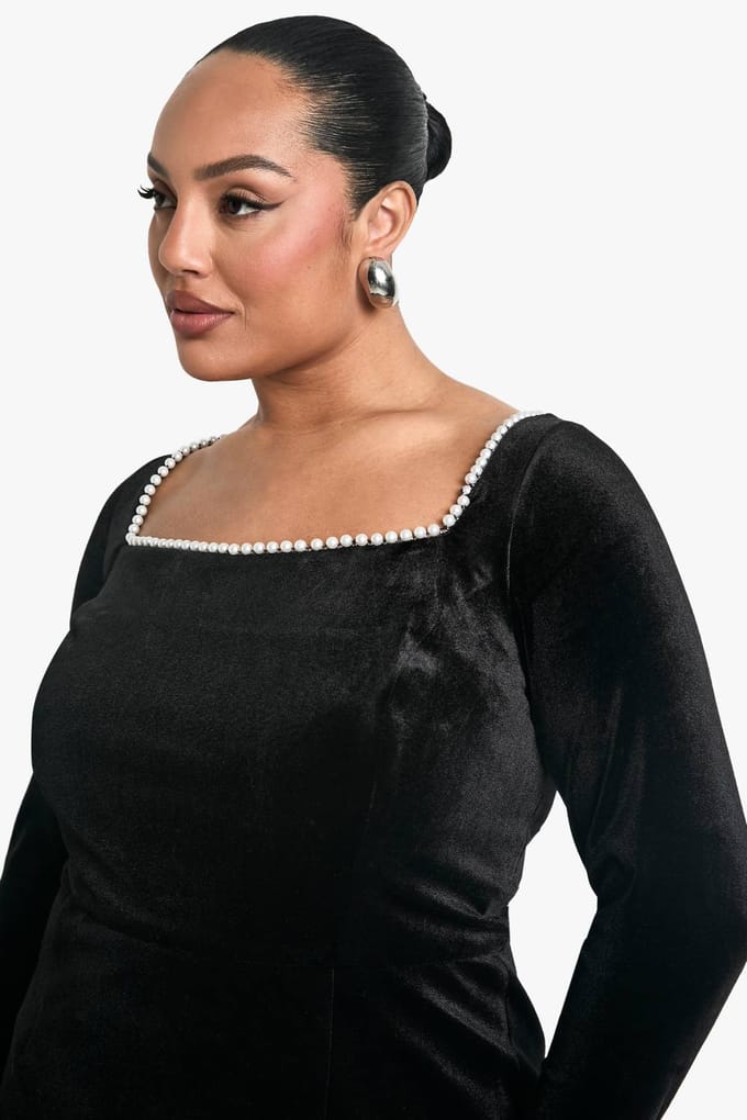 boohoo Dames Plus Pearl Vierkante Hals Skaterjurk | Black | Maat: 28