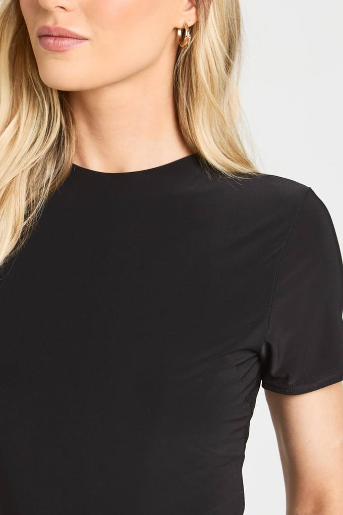 boohoo Dames Petite Dubbellaags Slinky Bodysuit Met Korte Mouwen | Black | Maat: 10
