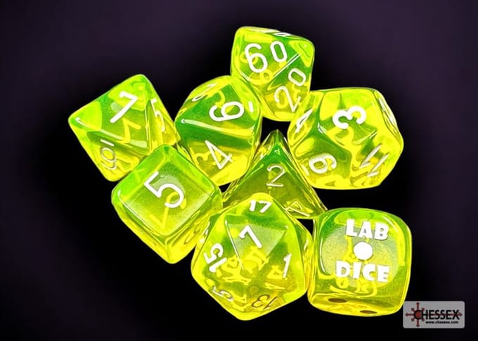 Chessex Translucent Polyhedral Neon Yellow/white Dobbelsteen Set (7 stuks + 1 bonus)