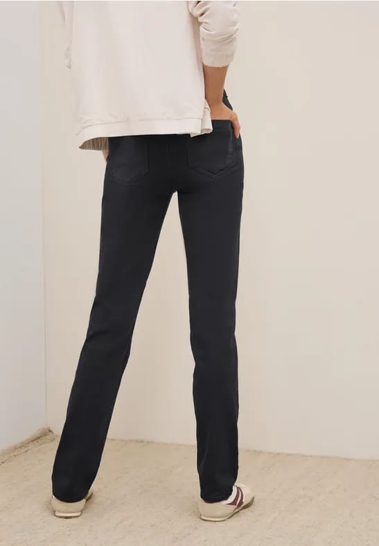 Straight Legs jeans
